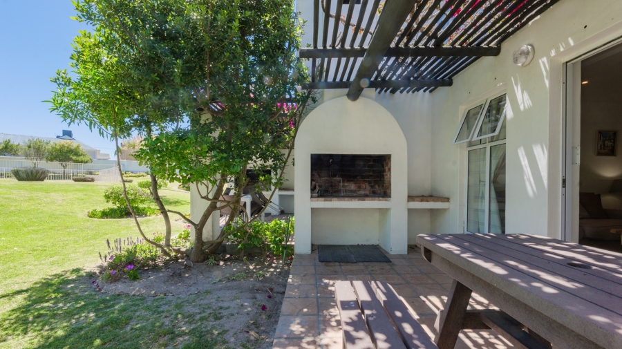 3 Bedroom Property for Sale in Struisbaai Western Cape